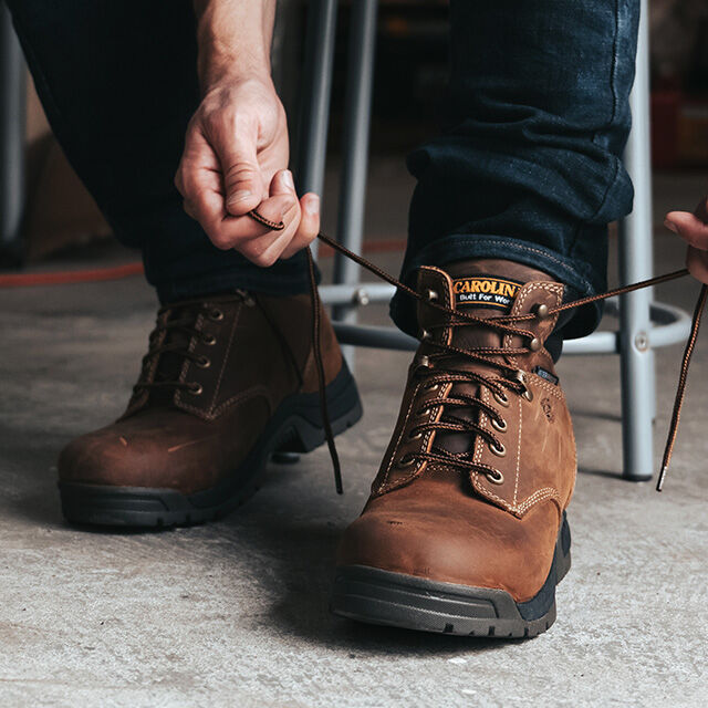 Bruno lace up boot in brown. 